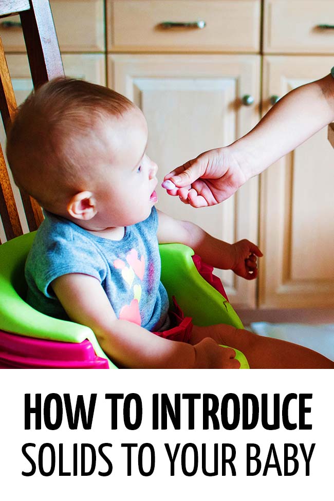 Baby transitioning to eating soilds #toddler #fussyeater #fussytoddler #toddlerwonteat #parenting #positiveparenting #healthykids #feedingbaby #feedingtoddler